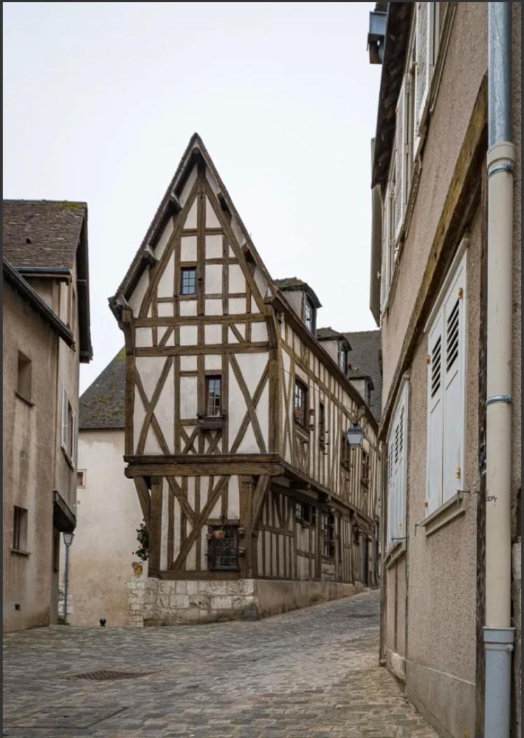L Ecuyer Appartement Au Coeur Du Quartier Historique Chartres Exterior foto